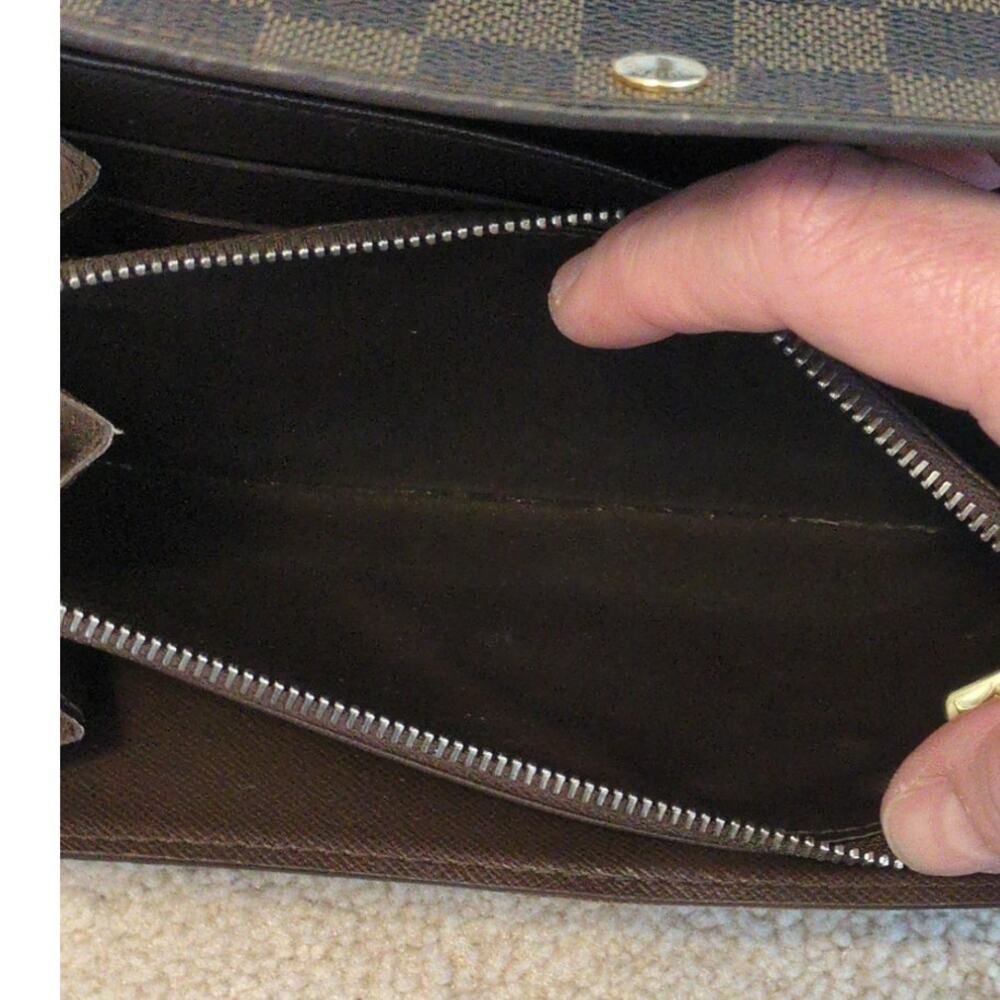 Louis Vuitton Sarah Long Wallet in Damier Ebene - Picture 8 of 13